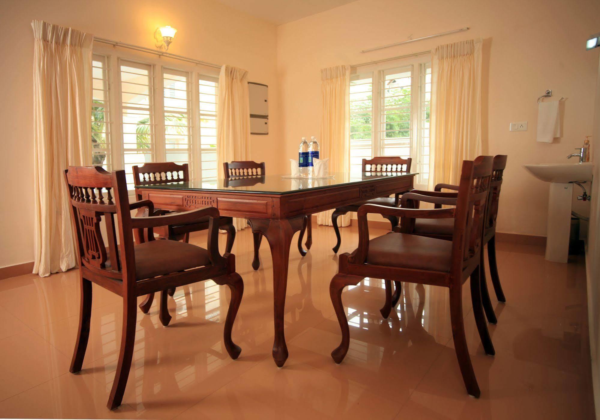 Punarnava Bamboo Lagoon Ayurveda Village Kochi 外观 照片