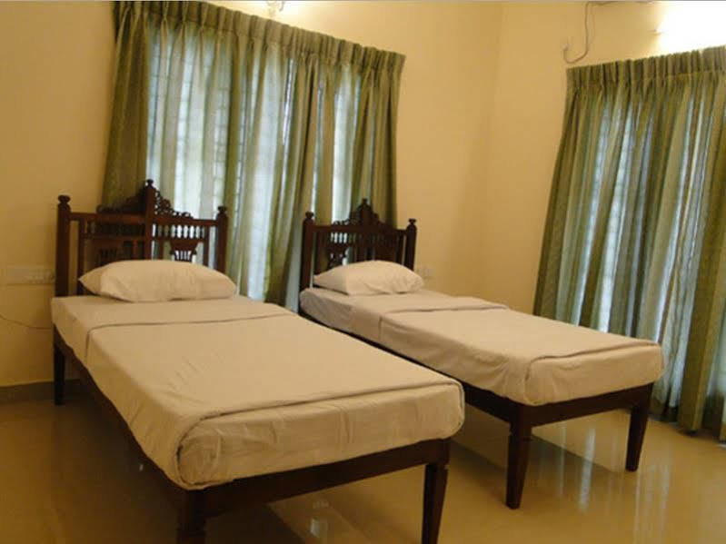 Punarnava Bamboo Lagoon Ayurveda Village Kochi 外观 照片